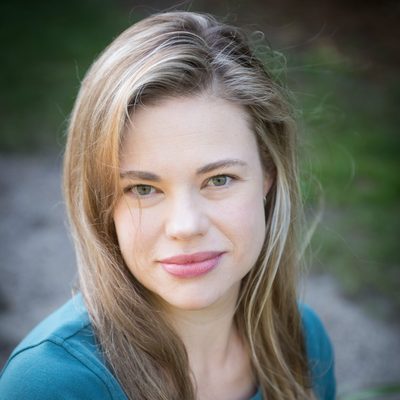 Photo of Laura Riehle-Merrill