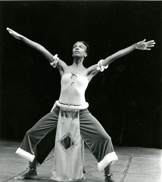 1979-80 Mary Easter performing